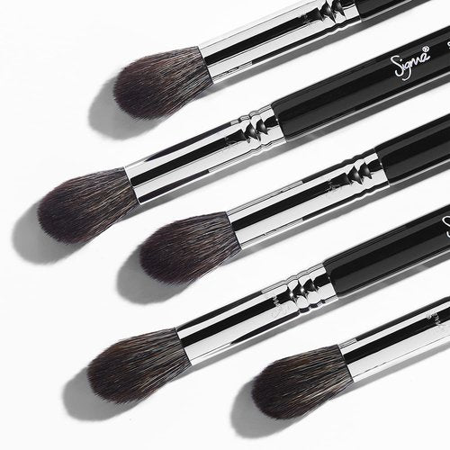 Sigma F64 - Soft Blend Concealer Professional Cream, Liquid Face Makeup Synthetic Brush