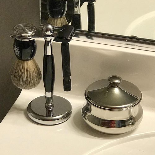 SANWA Deluxe Stainless Steel Shaving Brush Stand Holder for Razor & Brush - Extra Wide Openings, Weighted Base Black Handle