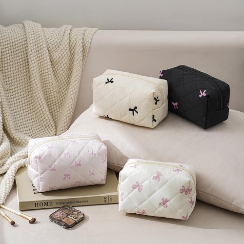 RSRSLEII Small Quilted Cotton Makeup Bag, Aesthetic Cosmetic Bag, Cute Floral Makeup Pouch, Kawaii Trendy Preppy Travel Toiletry Bag for Women and Girls (04 Black Bow)