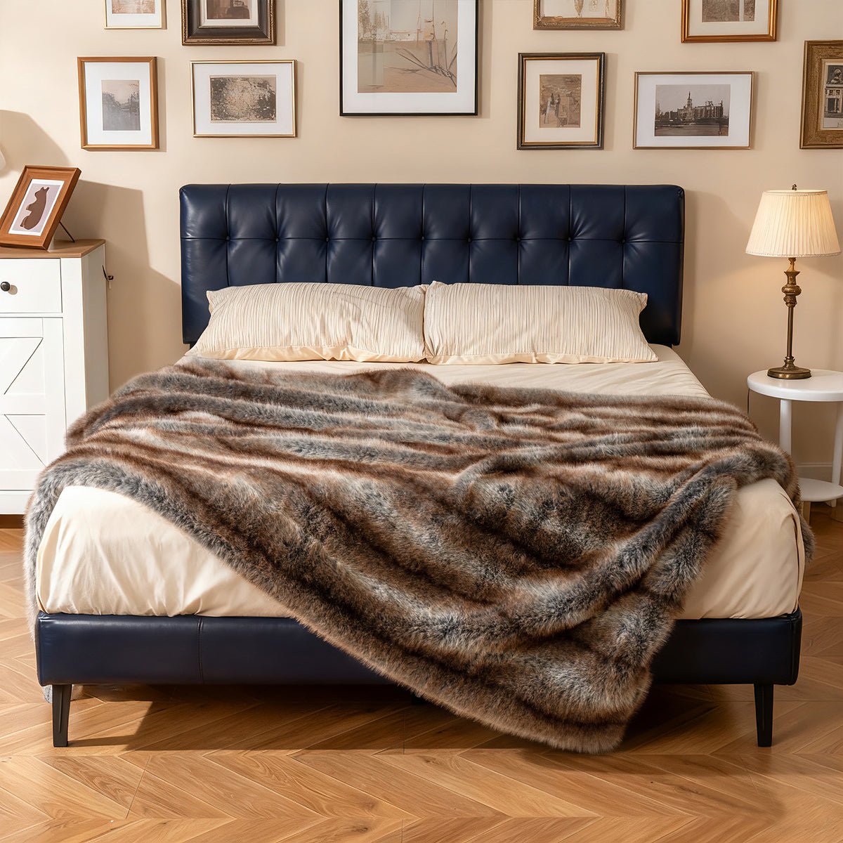 Faux Fur Throw Blanket for Sofa - 780GSM, Brown