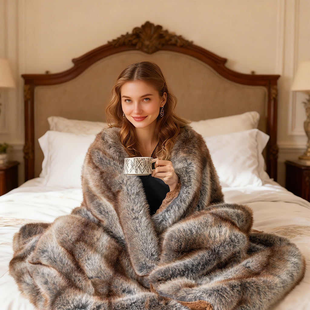 Faux Fur Throw Blanket for Sofa - 780GSM, Brown