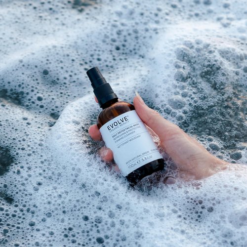 Evolve Organic Beauty - Natural Daily Detox Facial Wash | Small-Batch, Vegan Clean Beauty (Full Size, 3.4 fl oz | 100 ml) Packaging May Vary