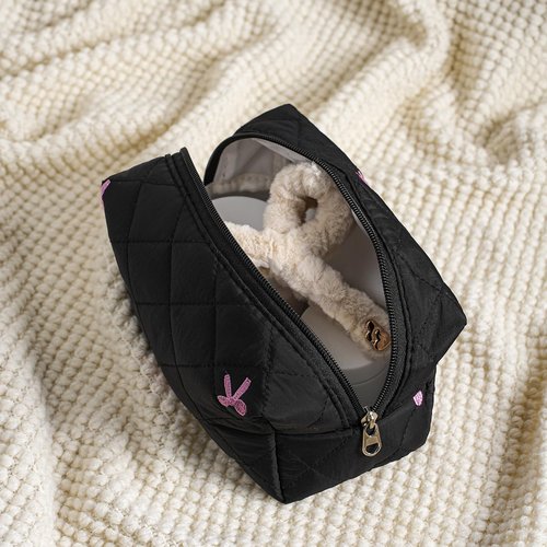 RSRSLEII Small Quilted Cotton Makeup Bag, Aesthetic Cosmetic Bag, Cute Floral Makeup Pouch, Kawaii Trendy Preppy Travel Toiletry Bag for Women and Girls (04 Black Bow)