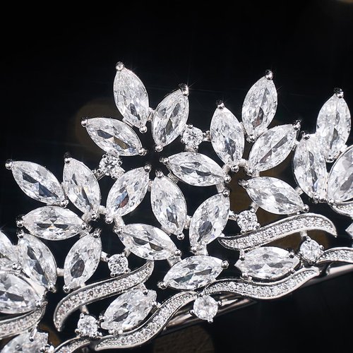 Sparkling CZ Tiaras for Women Floral Bride Crown Platinum Plated Wedding Quinceanera Prom Homecoming Crowns Flower Wave Design Bridal Jewelry Gift