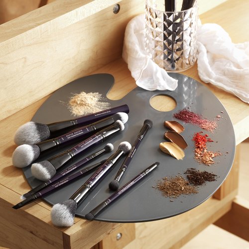 Kevyn Aucoin Angled Fan Mascara Brush: Achieve feathered, separated lashes with any mascara. Dual-fiber design ensures a clean & even application for voluminous lashes. No clumps. Makeup artist go to.