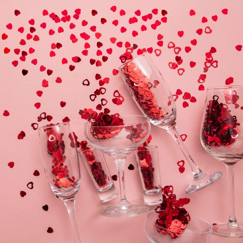 20 Gram Valentine Heart Nail Glitter Sequins Laser Heart Stickers 3D Shiny Sweet Love Decals for Valentine's Day Manicure Nail DIY Decoration Face Body Make Up Resin