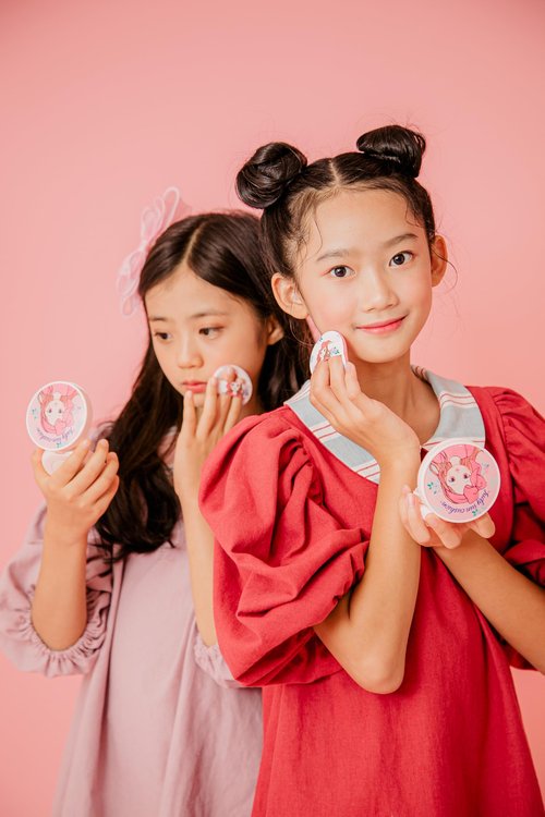 Mineral Sunscreen Cushion SPF+PA++ - Diel Friends Judy Sun Cushion with Zinc, Moringa- Toneup and Cooling effect