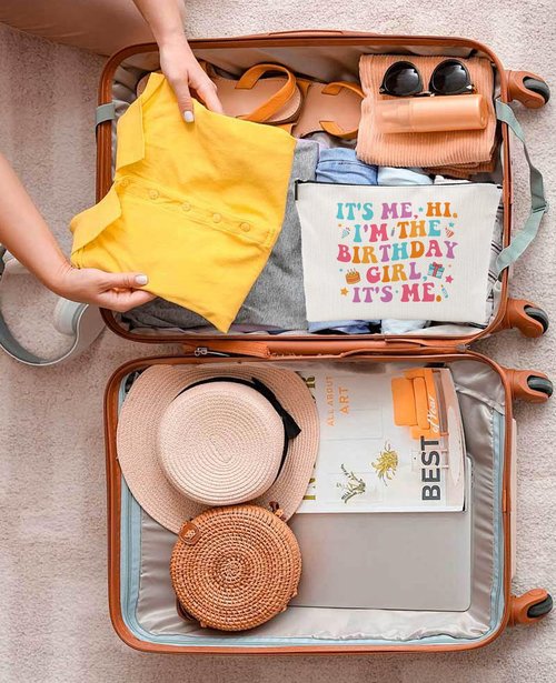 It's Me Hi I'm the Birthday Girl White Makeup Bag for Singer Fans,Music Lovers Merch Birthday gifts for Fans,White Cosmtic Bag for Fans