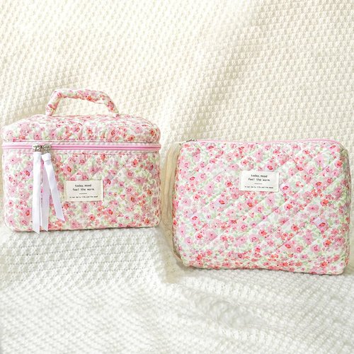 Sminra Makeup Bag Large Travel Quilted Cosmetic Makeup Bag Organizer, Floral Cotton Coquette Aesthetic Toiletry Bag for Women Girls (Pink Floral-L)