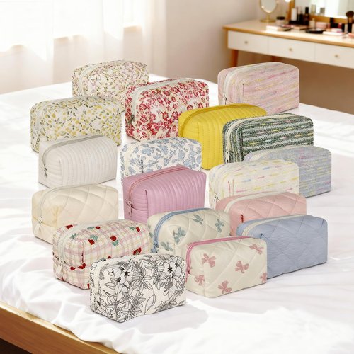 Small Makeup Bag Travel Cosmetic Bag for Women Girls, Zipper Floral Make Up Pouch, Aesthetic Organizer Bag, Quilted Cotton Makeup Bags, Portable Storage Toiletry Cloth Bag(White Pink Butterfly Flower)