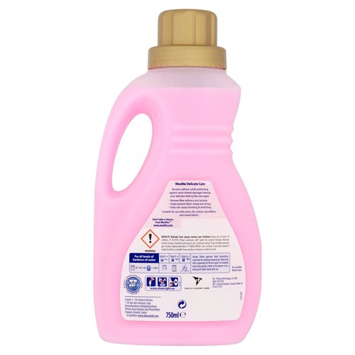 Reckitts Woolite Hand Wash 750ml