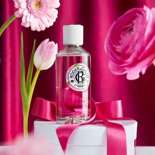 Roger&Gallet Beneficial Perfumed Water 100ml - Women's Perfume with Damascena Rose & Italian Mandarin - Natural Relaxing Fragrance with Essential Oil - Parfum Femme - Natural Ingredients - Rose