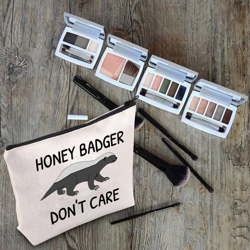 LEVLO Funny Badger Lovers Gifts Badger Don't Care Makeup Bags Wild Animals Travel Case(Badger Don't Care)