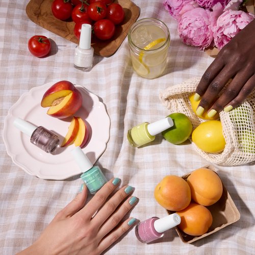 Dazzle Dry Nail Lacquer (Step 3) - Picking Peonies - A romantic pinky mauve. Full coverage cream. (0.5 fl oz)