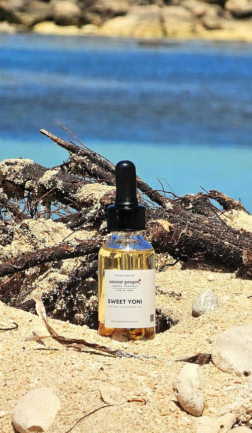 Amour Propre️ Sweet Yoni - Sacred Feminine Oil | 1oz or 2 oz (2 oz)