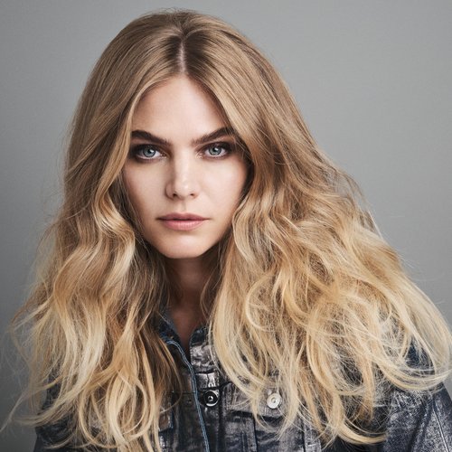 Bumble and bumble. Thickening Volumizing Shampoo | For Instant Fullness | Moisturizing | Color Safe | Straight to Wavy, 8.5 Fl Oz