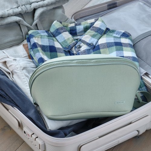 LINE+ARC Machine-Washable Neoprene Toiletry Bag (Sage) Modern Green Dopp Kit Soft Insulation for Cosmetics Makeup Travel Skincare Shaving Large Case Men Women Overnight Easy-to-Clean