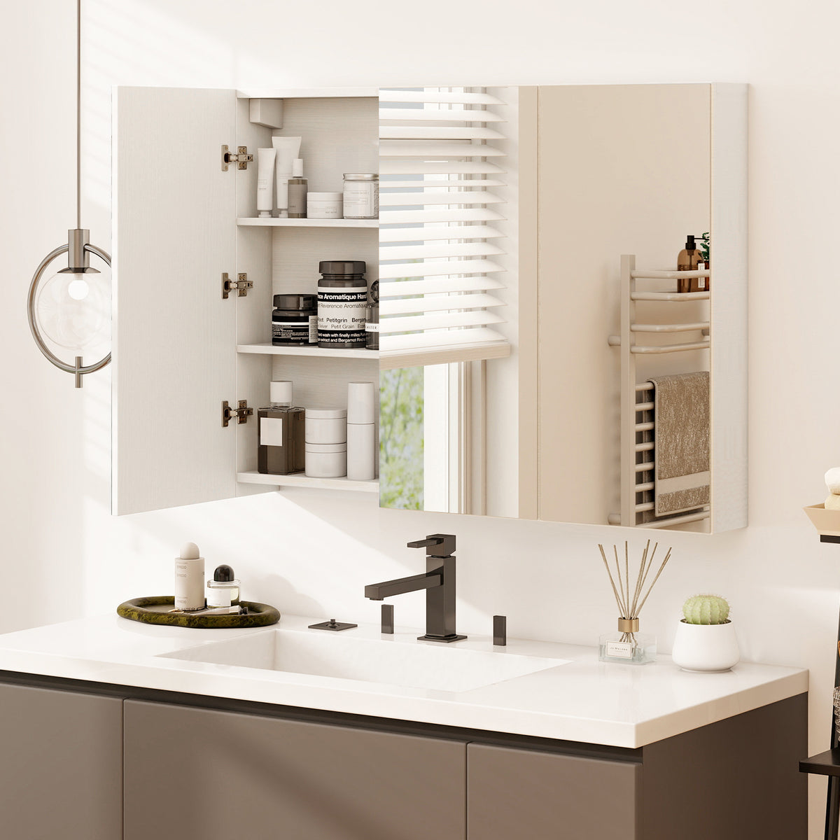 3-Door Mirrored Bathroom Cabinet, Recessed Mount – Frameless
