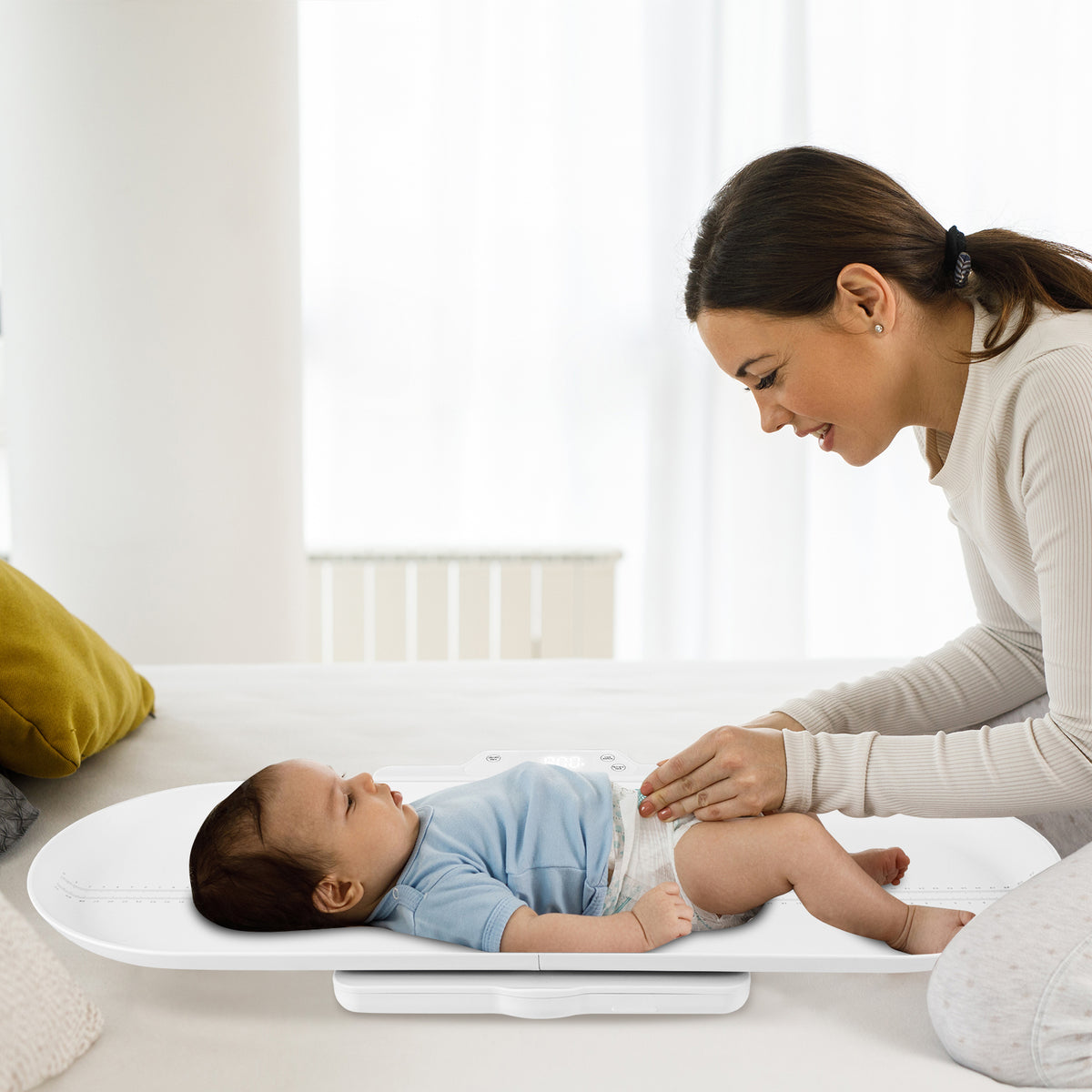 Infant & Baby Scale with Detachable Tray - Digital Height & Weight Measurement - White