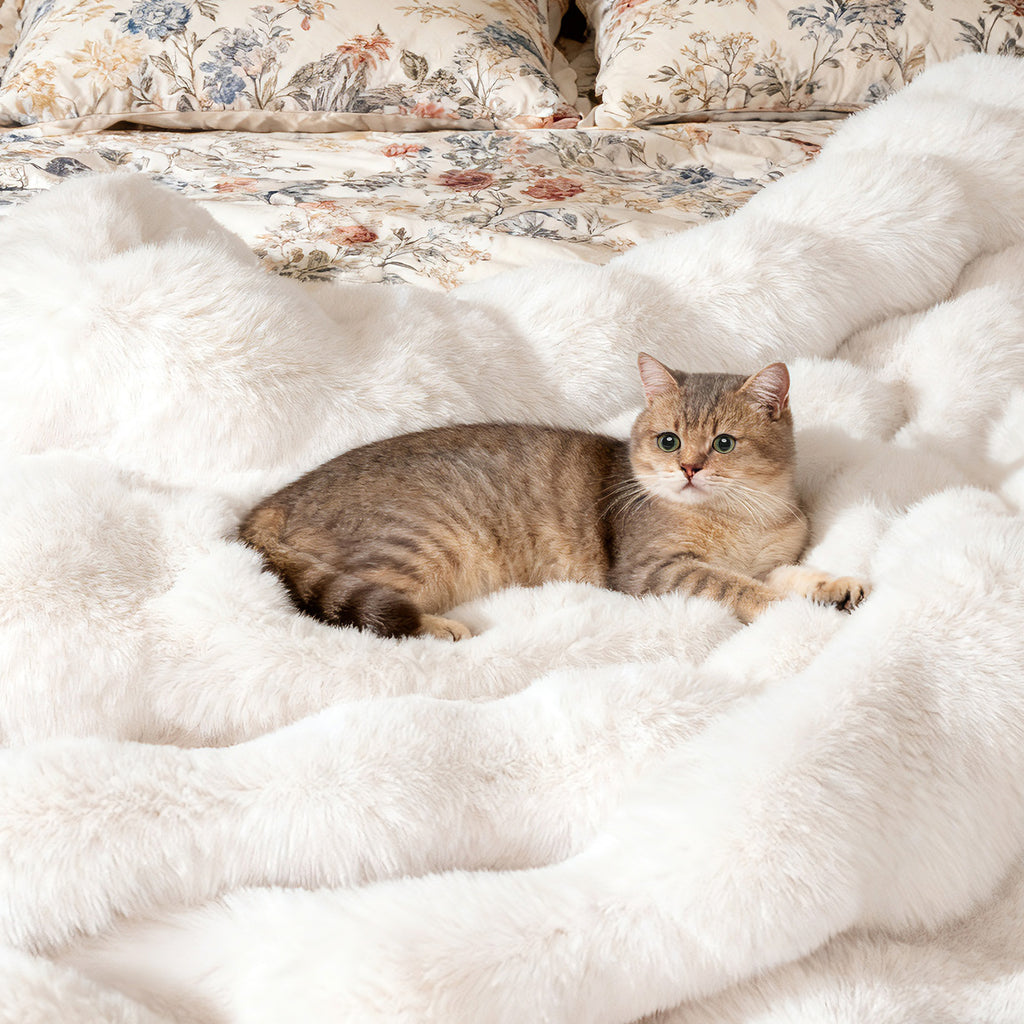 Fuzzy Plush Faux Rabbit Fur Throw Blanket, White