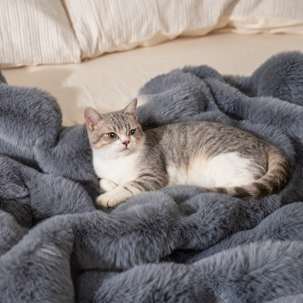 Fuzzy Plush Faux Rabbit Fur Throw Blanket – Gray