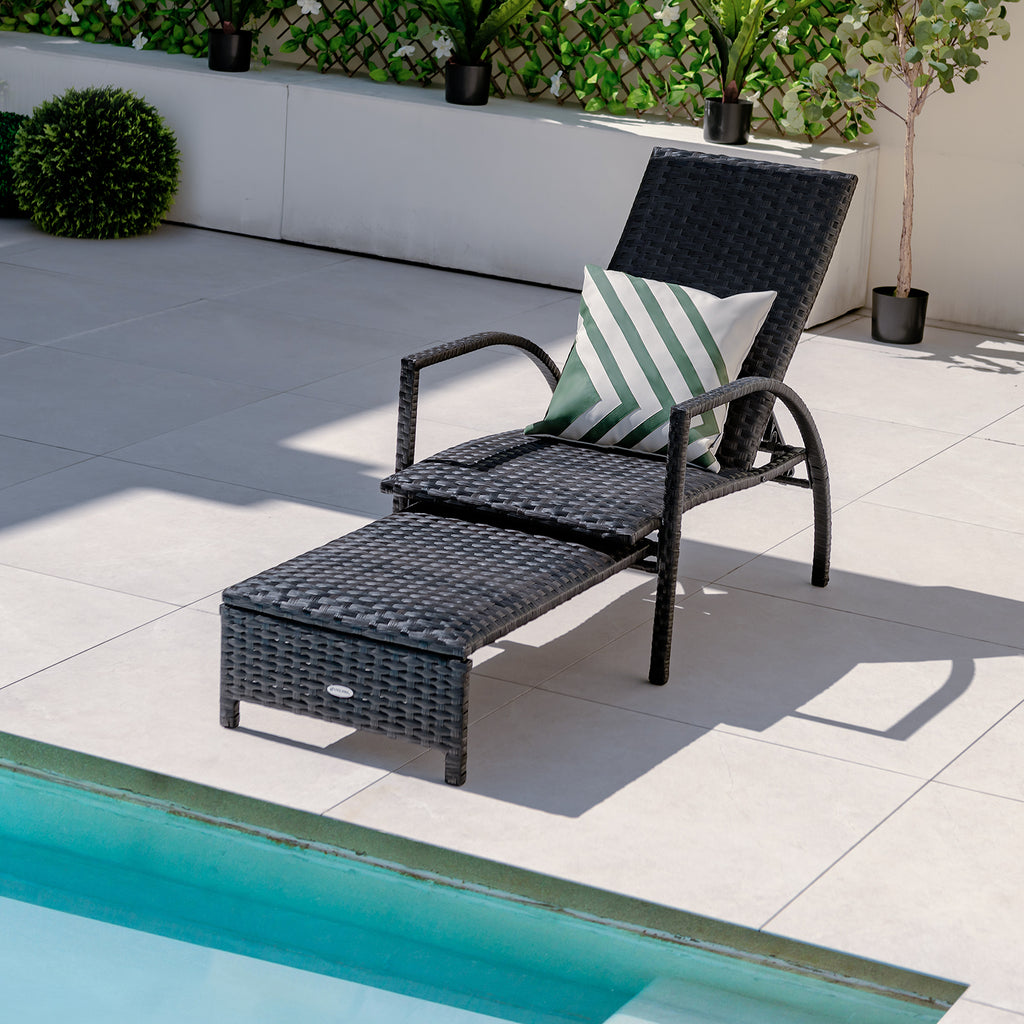 Patio Chaise Lounge Rattan Chair with Retractable Ottoman