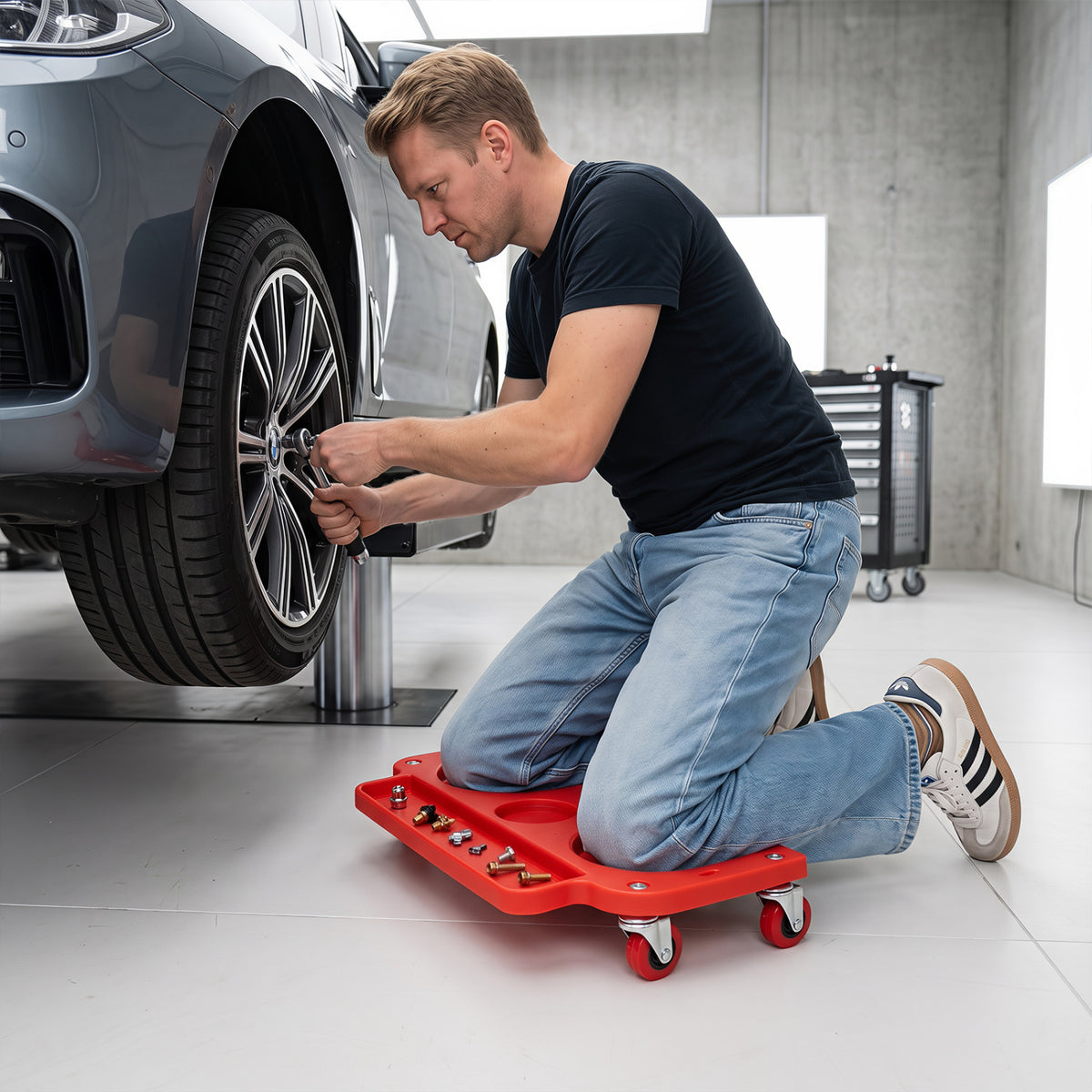 Rolling Knee Creeper with 360° Swivel Casters Lightweight Kneeling