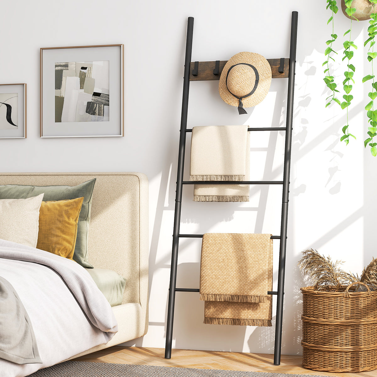 5-Tier Blanket Ladder with Hooks - Wall Storage Organizer